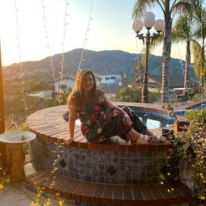 Meet your Posher, Emilia